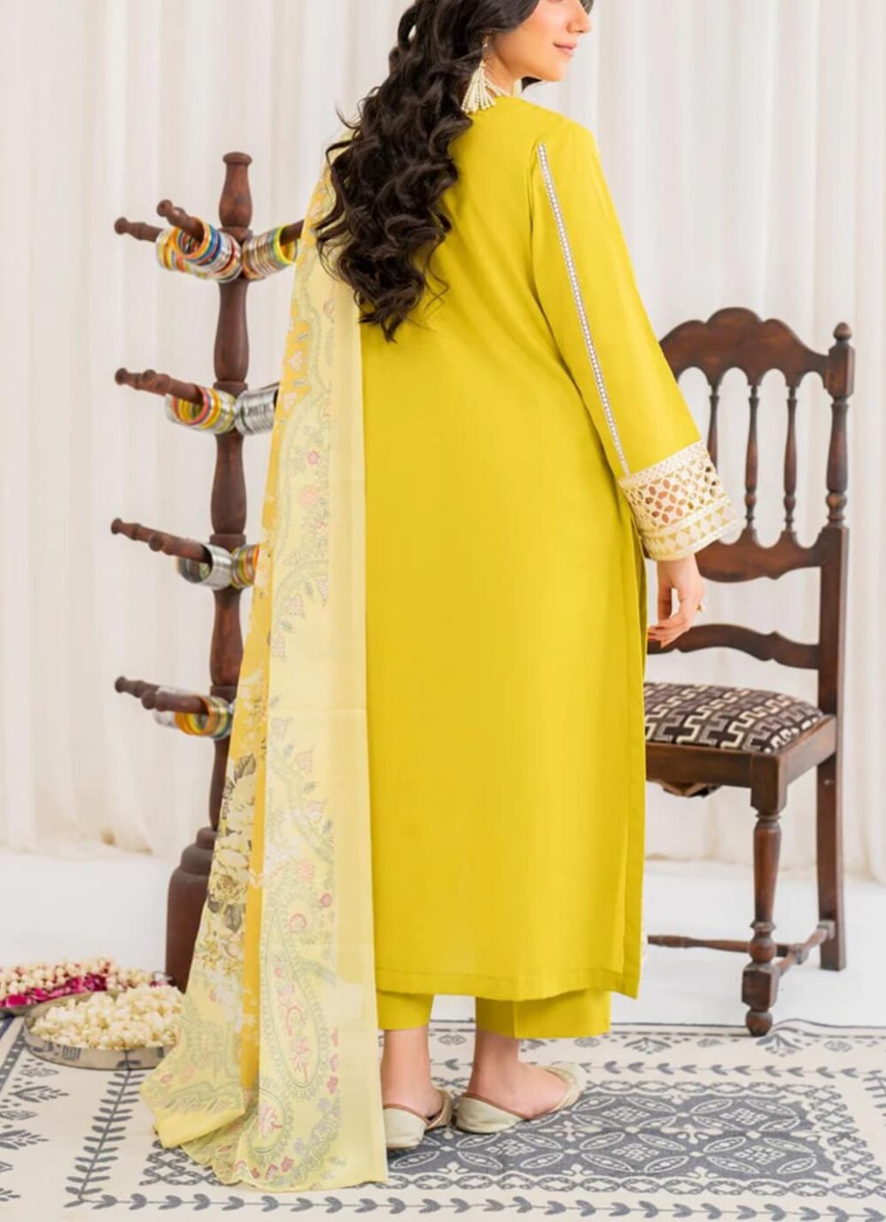 Eastern Ready to Wear Kurta Set - Image 5