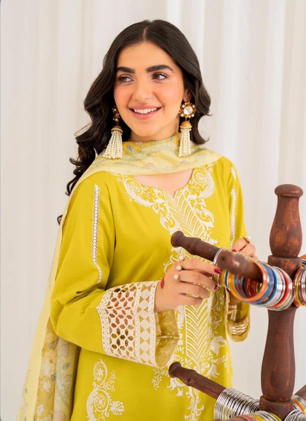 Eastern Ready to Wear Kurta Set - Image 3