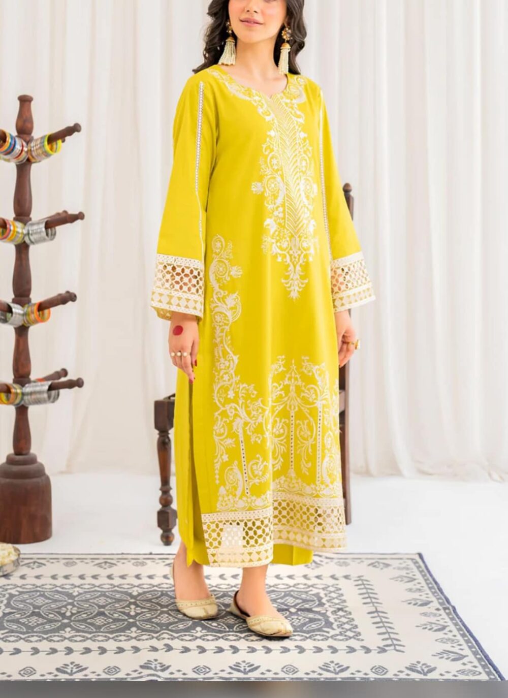Eastern Ready to Wear Kurta Set - Image 2