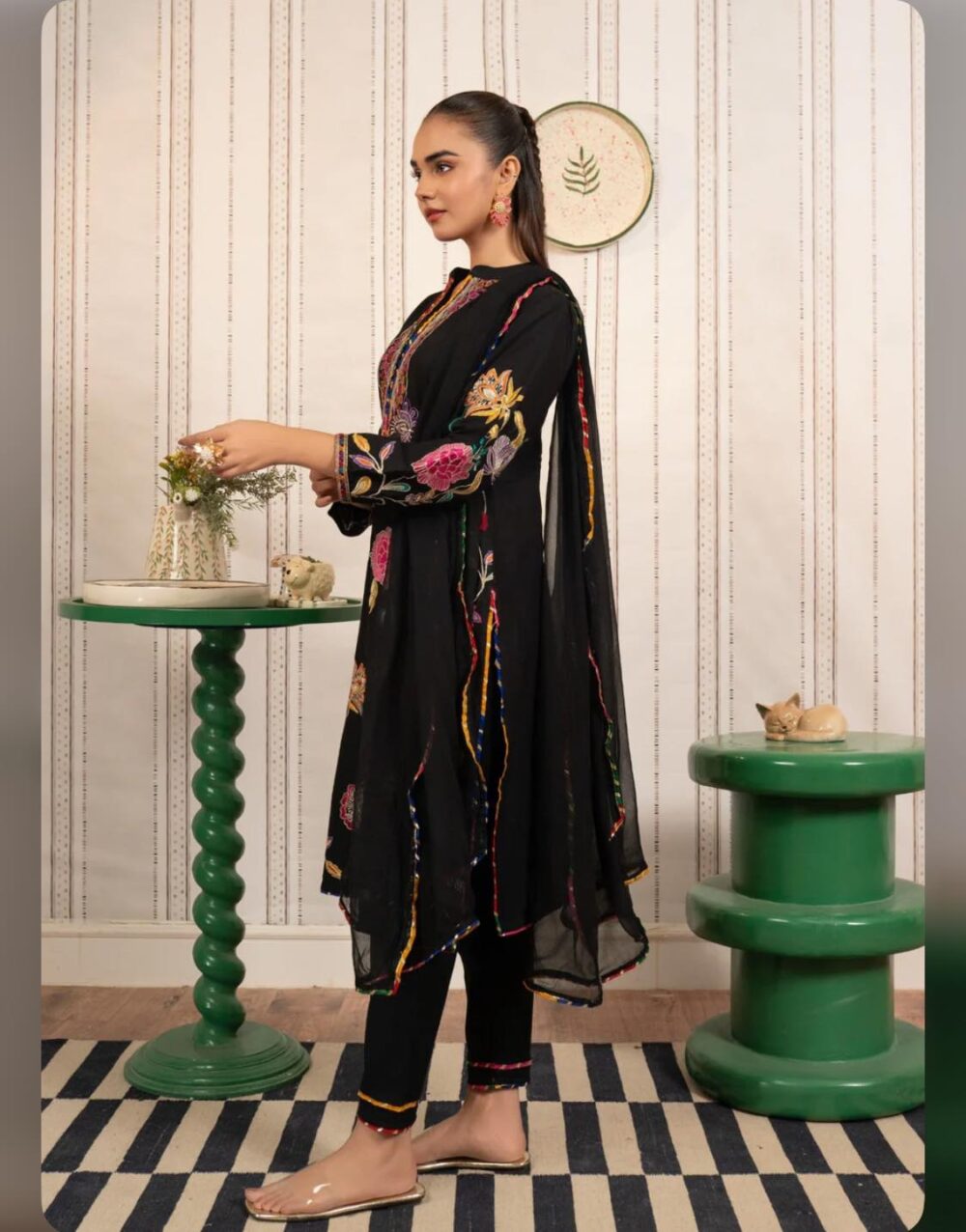 Black Ready to wear 3pcs suit - Image 3