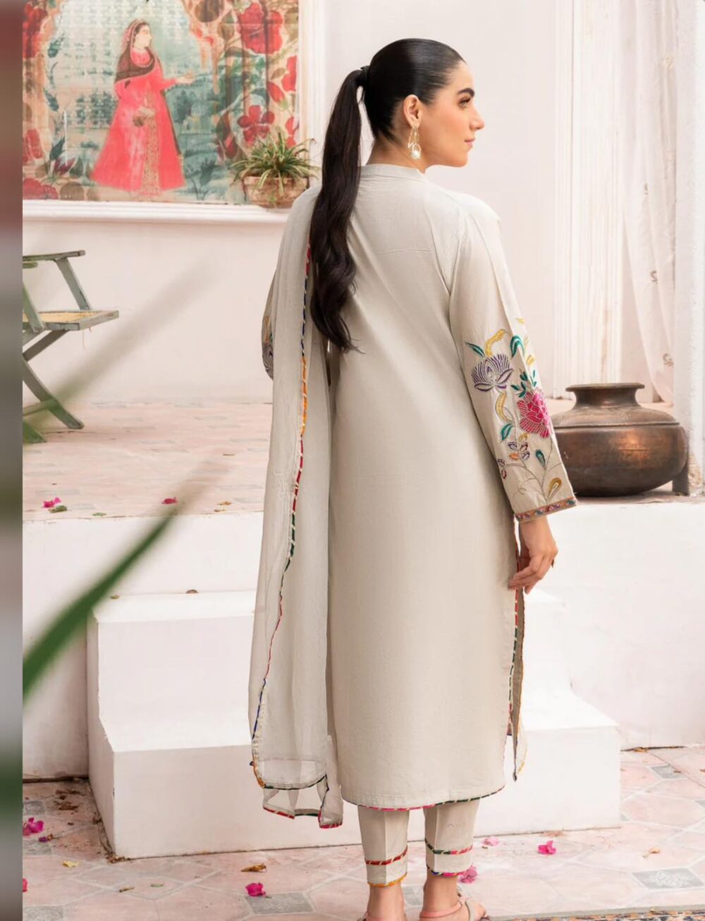 Ready to wear 3pcs suit - Image 6