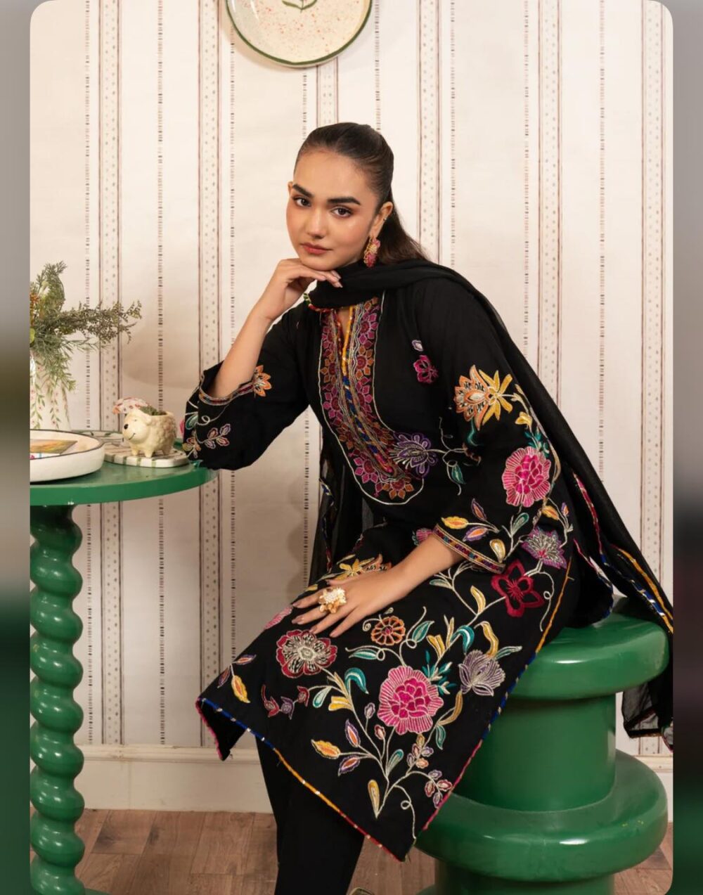 Black Ready to wear 3pcs suit - Image 7